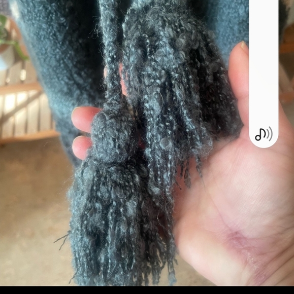 Free People OS Oversized Boho Bubble knit Poncho - Picture 4 of 7